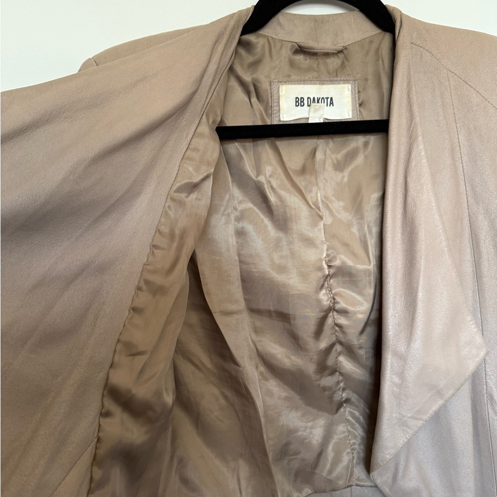 BB Dakota Women's Taupe Leather Jacket - Picture 7 of 7